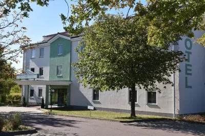Arc Hotel Отели в г. Мерзебург