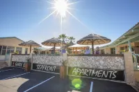 Shark Bay Seafront Apartments Hotels in Denham