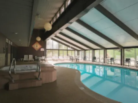 Town & Country Inn & Resort Hotels in Coos County