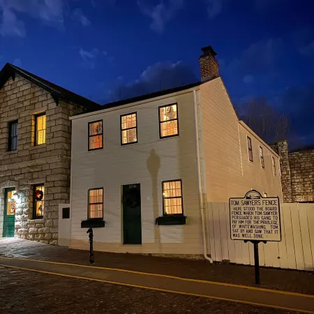 Riverside Inn Hannibal