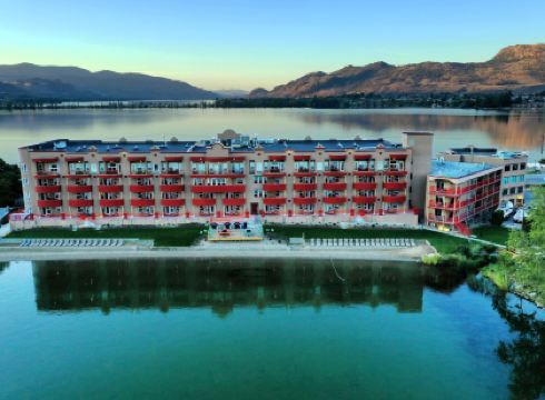Holiday Inn & Suites OSOYOOS by IHG