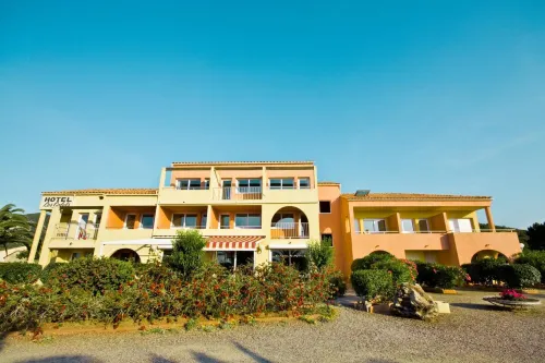 Hotel les Galets Hotels in Saint-Florent