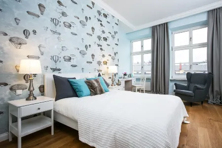 Mint Luxury Apartments at the Main Square Отели рядом с достопримечательностью «Adam Mickiewicz statue»