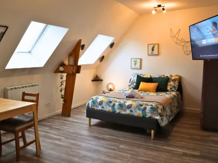 Appartement - Parking privé Gratuit, Proche Centre-Ville et Gare de Saint-Omer Отели в г. Эперлек