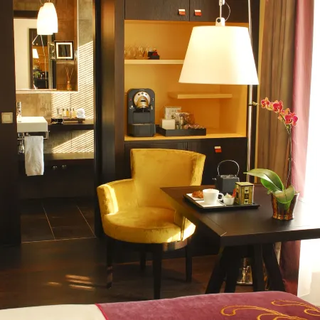 Eastwest hotel by Malone