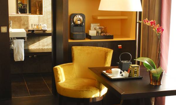 Eastwest hotel by Malone