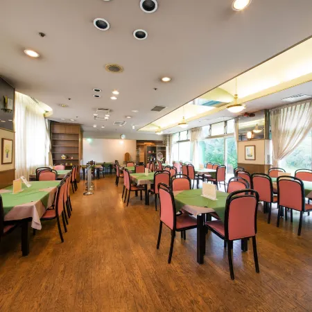 Osaka Moriguchi Plaza Hotel Отели в г. Моригути