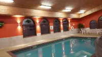 Super 8 by Wyndham Brookings - Pools