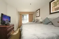 Parc Corniche Condominium Suites