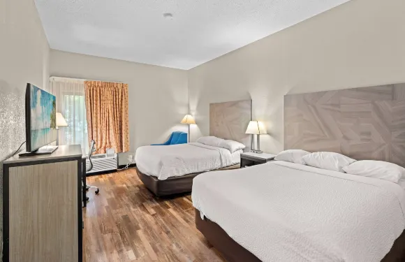 勞倫斯温德姆唄盟套房酒店