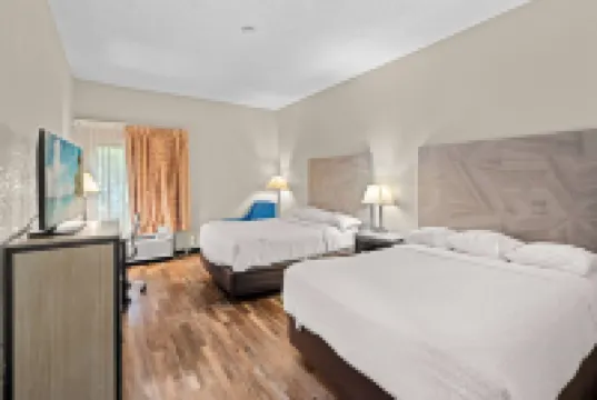 Baymont by Wyndham Lawrence