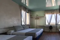 Hostal Charlotte-Gran Vía  호텔