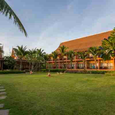 蘭塔木麻黃海灘度假村 Hotel Exterior