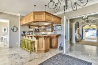 Devonport House - Constantia Hotels in Constantia