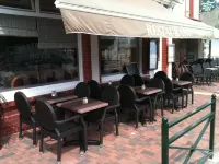 Hôtel la Champagne Ardenne Cabourg - Desayuno