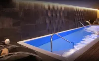 Hotel Plaza - Hot Tub