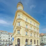 ホテル ウ トゥリ プシトロス カレル橋周辺のホテル