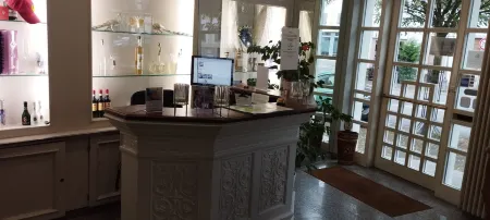 Hotel am Theater Отели рядом с достопримечательностью «FKK Strand Kollersee»