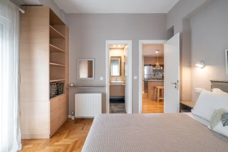 Absolute Athens Apartments Отели рядом с достопримечательностью «Национальный Музей Современного Искусства»