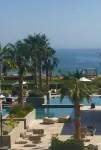 حياة بالاس تغازوت باي - شاطئ