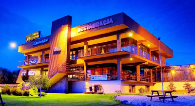 โรงแรมดูนาเจค โรงแรมใน