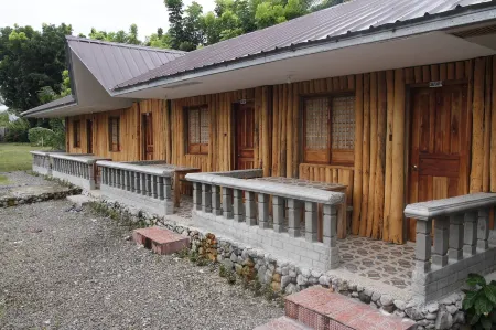 Punta Aguila Resort & Hotel