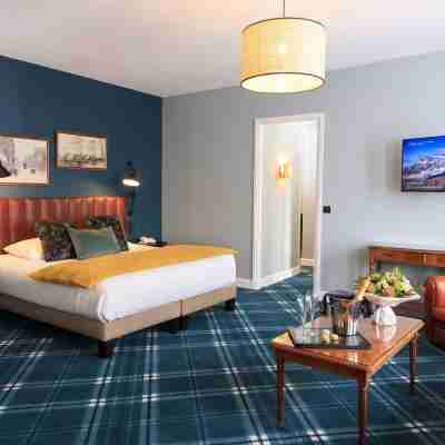 Le Manoir Hôtel Rooms