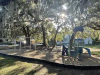 2 Bedroom STEPS to food & nightlife - Minutes to Beaches - NO cleaning fee!