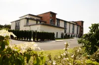 Smiths at Gretna Green Hotel - parking