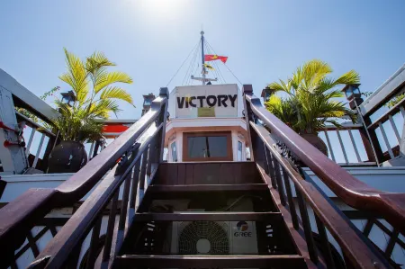 Victory Cruise Отели рядом с достопримечательностью «Bai Chay»