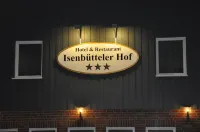 Hotel Isenbütteler Hof فنادق في Gifhorn