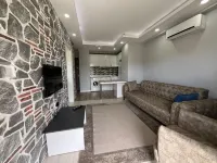 Gardenya Lara Suit Hotel - Homestays