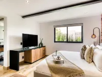 Uliv Roma Norte Hotels near Roma