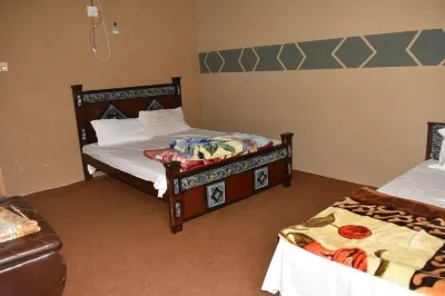 Chaudhry Lodge Gilgit Các khách sạn gần Sân bay Gilgit