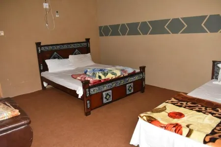 Chaudhry Lodge Gilgit Отели рядом с Аэропорт Гилгит
