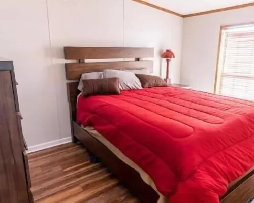 Shady Shores Campground Hotels in Cayuga County