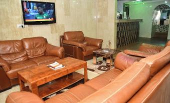 Room in Lodge - Choice Gate Hotel-Business Double