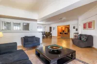 Apartment in Bella Vista Sleeps 10 Hôtels à : Santo Domingo Oeste