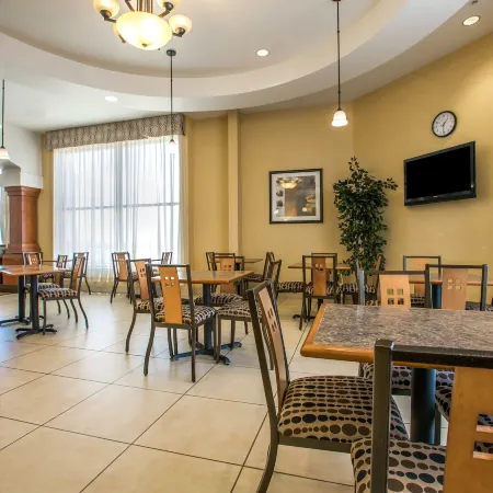 Comfort Suites Barstow Near I-15