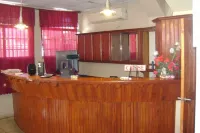 Caribbean Hotel Cayes - parking
