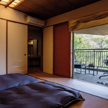 YuYu Hakone - Private Open Air Onsen Usage Guaranteed Hotels near Hakone Venetian Glass Museum (Glass Forest)