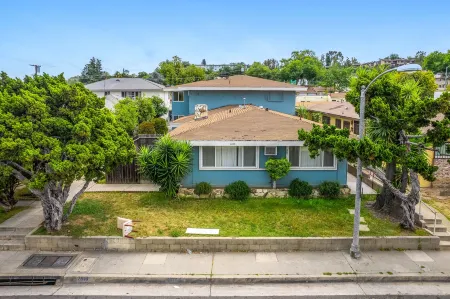 Bright & Cozy Getaway-10Min to Downtown La