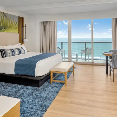 Jupiter Beach Resort & Spa