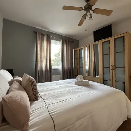No6 Overnight Stays Free Onsite Parking