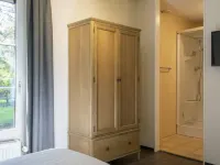 Bungalow Near Breda & de Biesbosch Park Hotels in Oosterhout