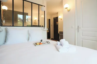 WS Notre-Dame - Linné Hotels in Latin Quarter