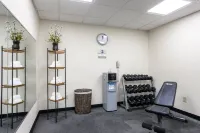 Clarion Pointe Biltmore Village - Gym