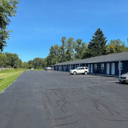 East Court Motel
