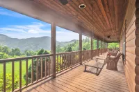 Cozy Mountain Retreat W/ Scenic Views 3 Bedroom Home by RedAwning