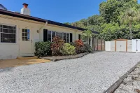 Island Gem B 2 Bedroom Villa by RedAwning